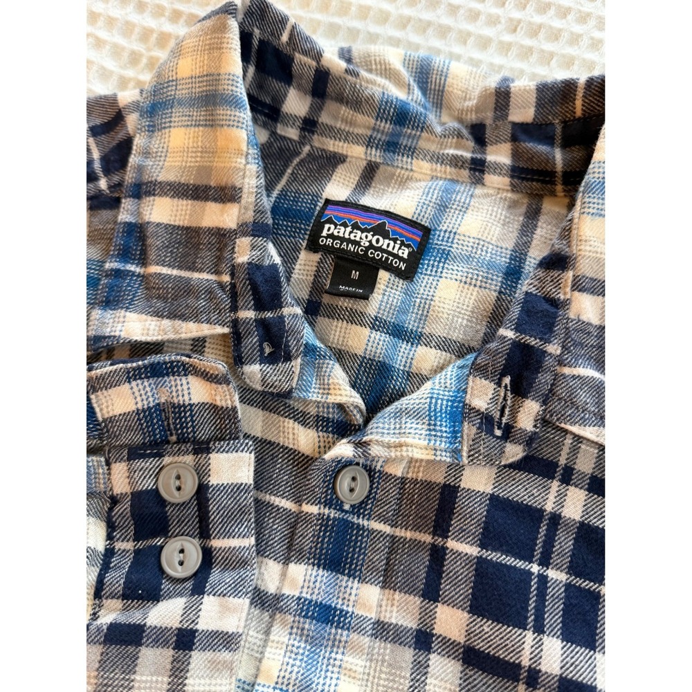 Patagonia Button Down Shirt Mens M Blue Plaid Organic Cotton Long Sleeve